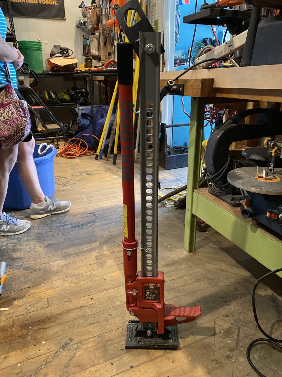 The Tool Library Bulldog farm jack 36” (106917)