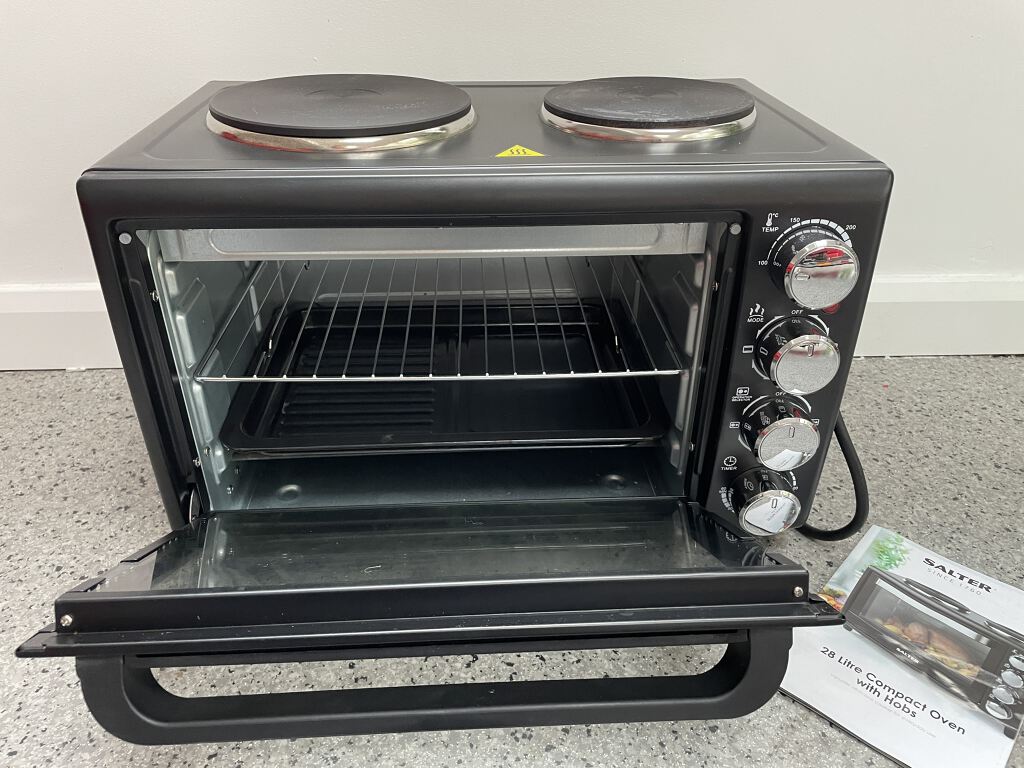 Salter 28 litre Compact Oven with Hobs