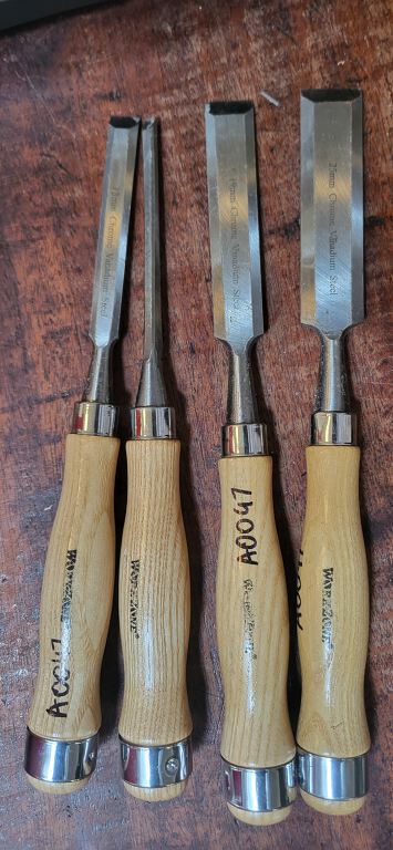 Wood chisels