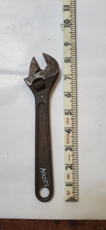 Adjustable (crescent) spanner / wrench 8''
