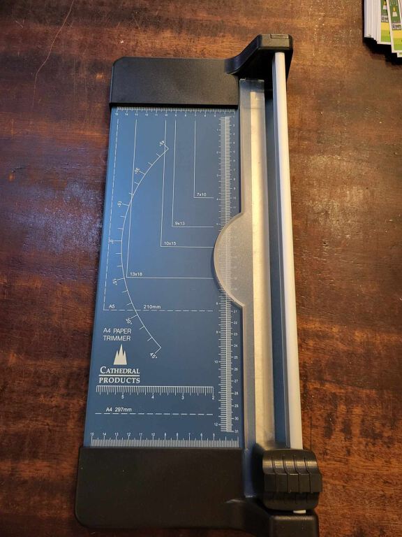 A4 Paper trimmer / guillotine