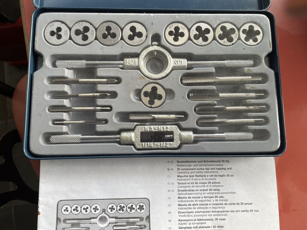 Screw Tap and Tapping Unit Die Set