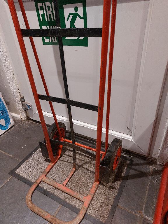 Solid wheel sack truck