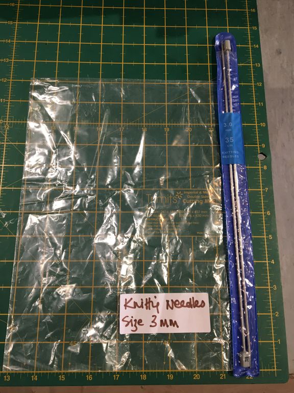 Knitting needle metal 3mm 35cm long