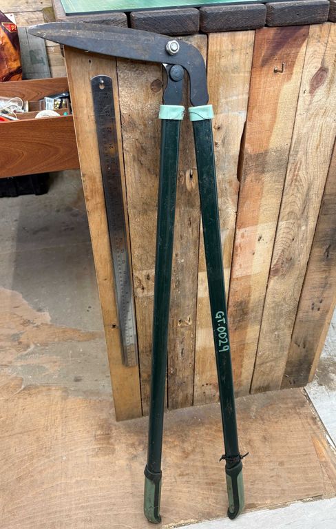 Shears, long handle/angled