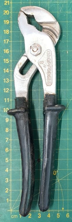 PIPE WRENCH, Channelock Style 08 Black Handle (max jaw size 3cm) (Checked)