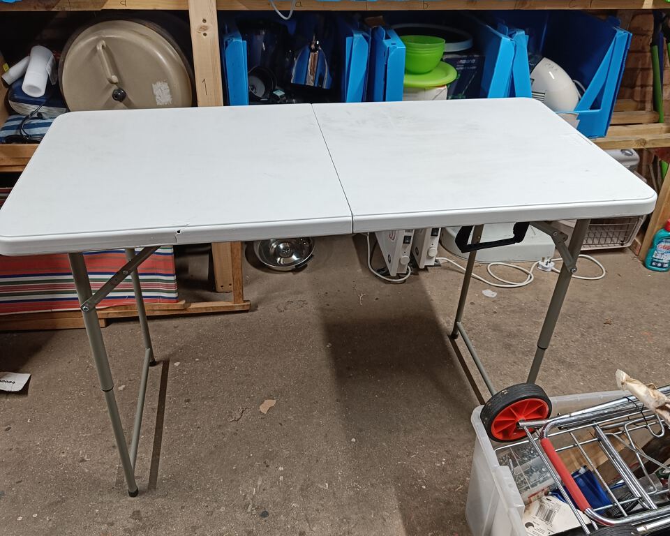 Foldable Table