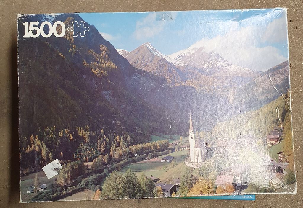 Mountain scene jigsaw puzzle