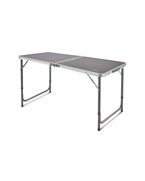 Folding camping table