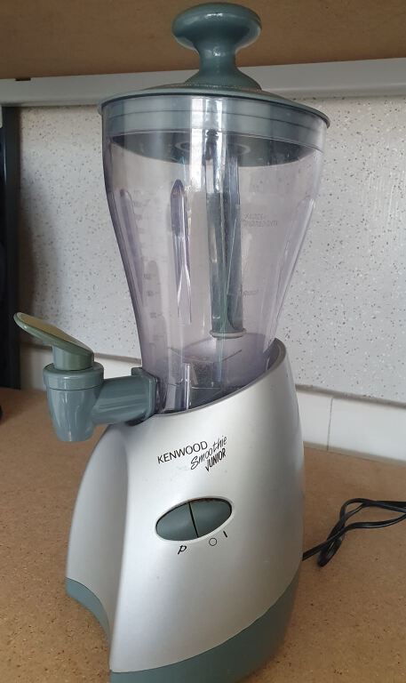 Blender / smoothie maker