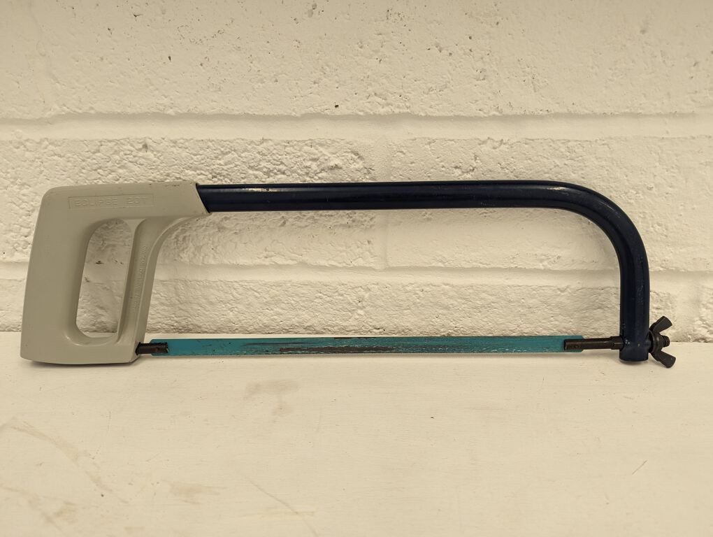 Large hack saw (30cm blade)