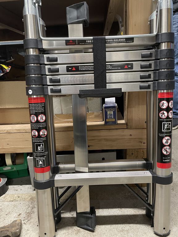 Telescopic multi-position Ladder 3.8m