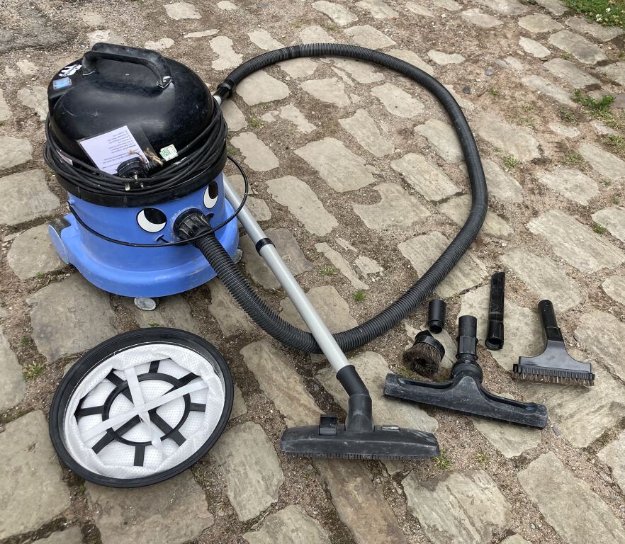 Wet & Dry Vacuum