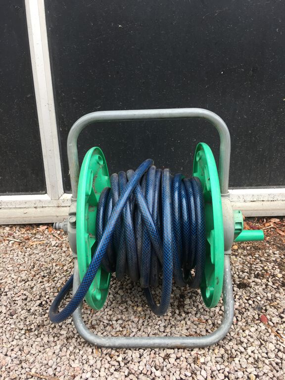 Hose Pipe #4 and reel (20 metres)