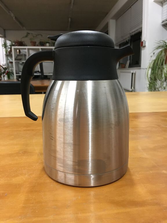 Insulated coffee jug