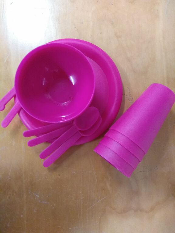 Camping eating utensils