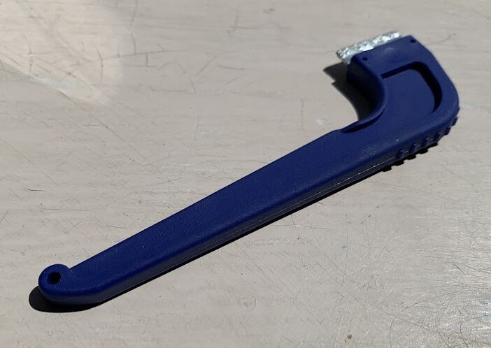 Grout scraper/remover