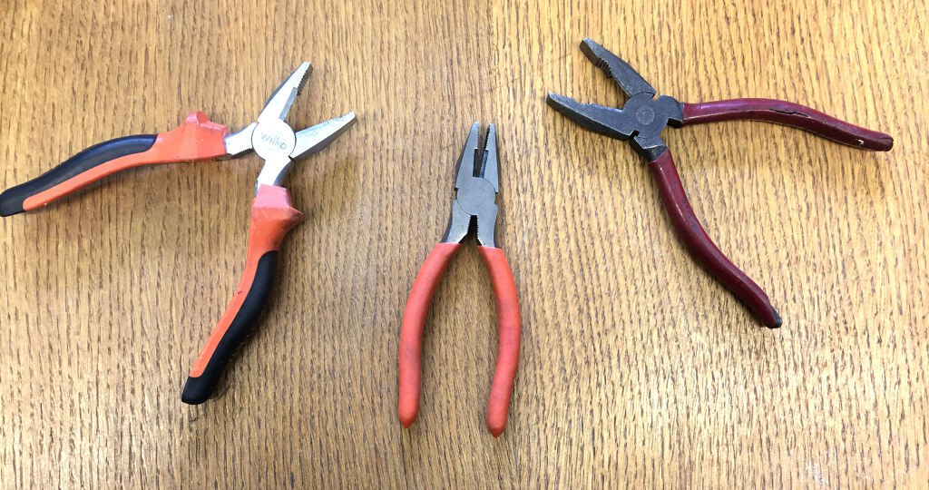 Pliers
