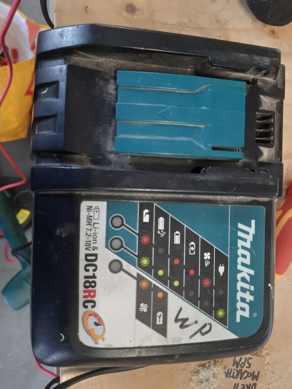 Makita 18V Battery Charger (ETL2605)