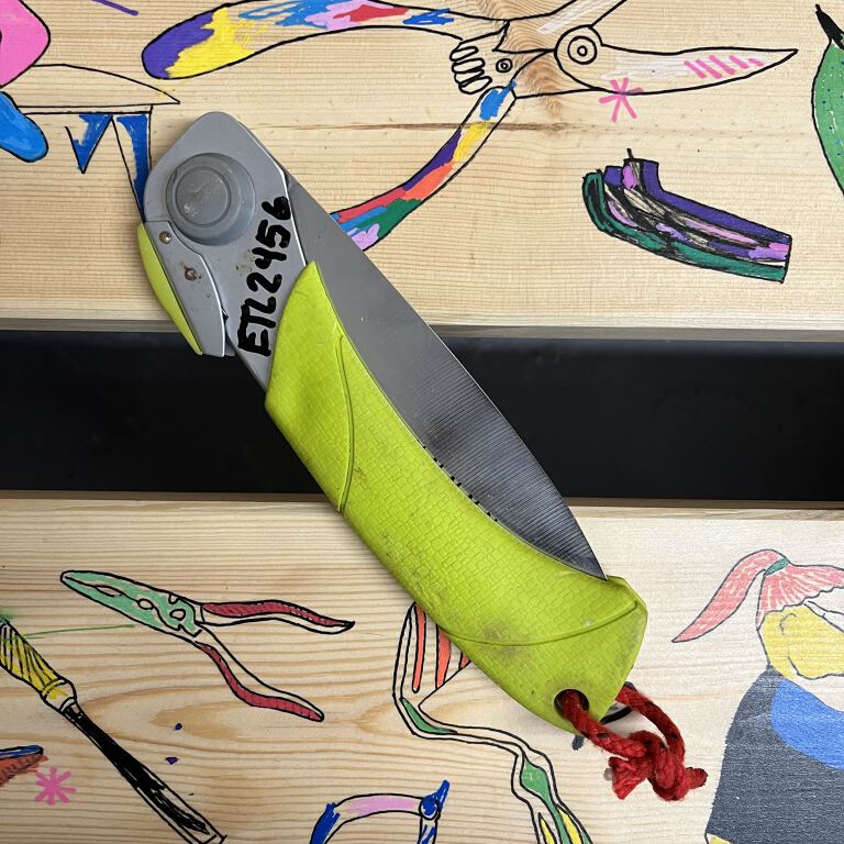 Folding pruning saw (ETL2456)