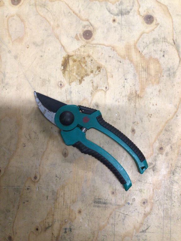 Garden Secateurs (ETL2514)