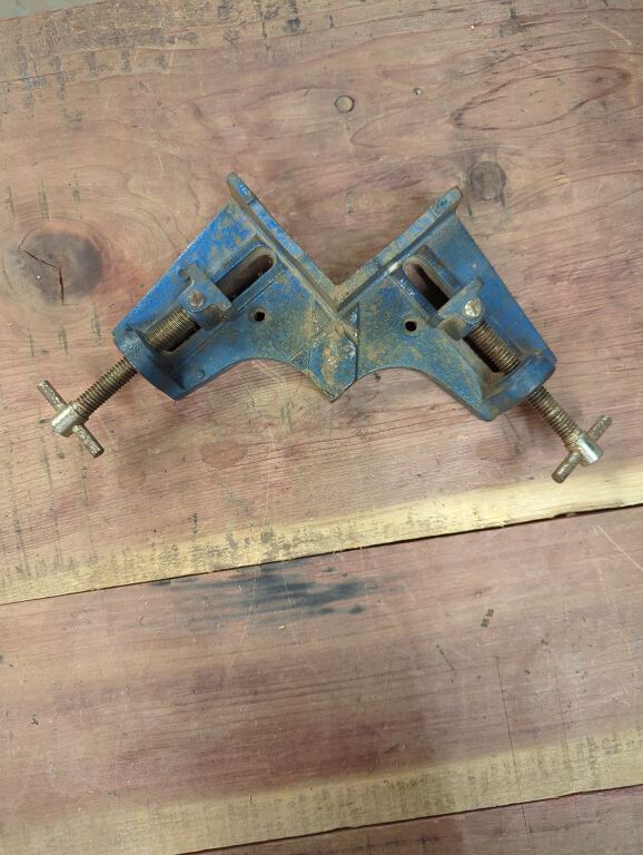 Corner clamp (ETL2590)