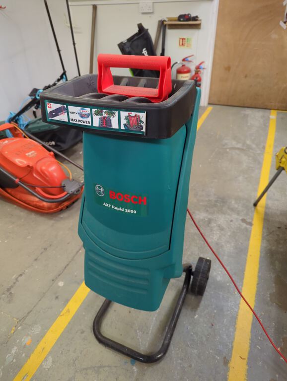 Garden Shredder (NOT A WOOD CHIPPER!) (ETL2603)