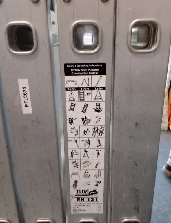 Access Platform & ladder (ETL2624)