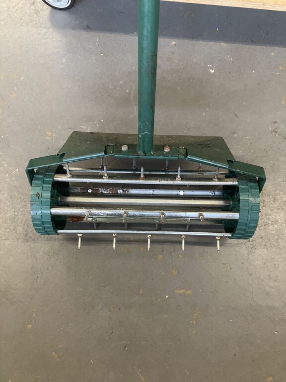 Lawn aerator (ETL2665)