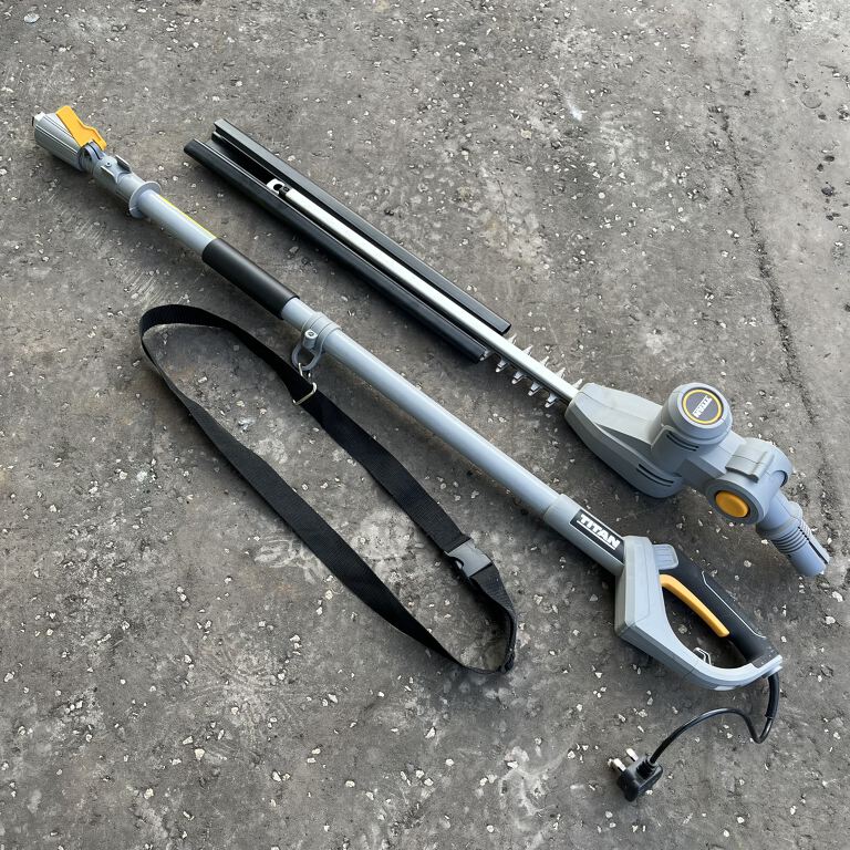 Corded Extension Hedge Trimmer (ETL2681)