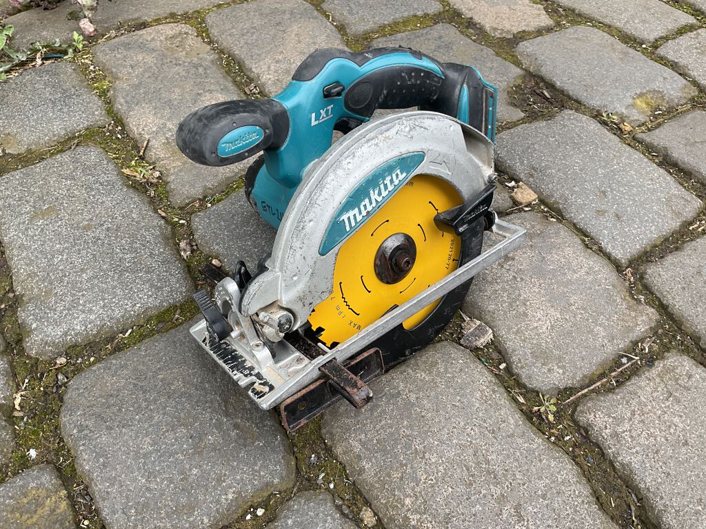 Makita Cordless Circular Saw - BODY ONLY (ETL2114)
