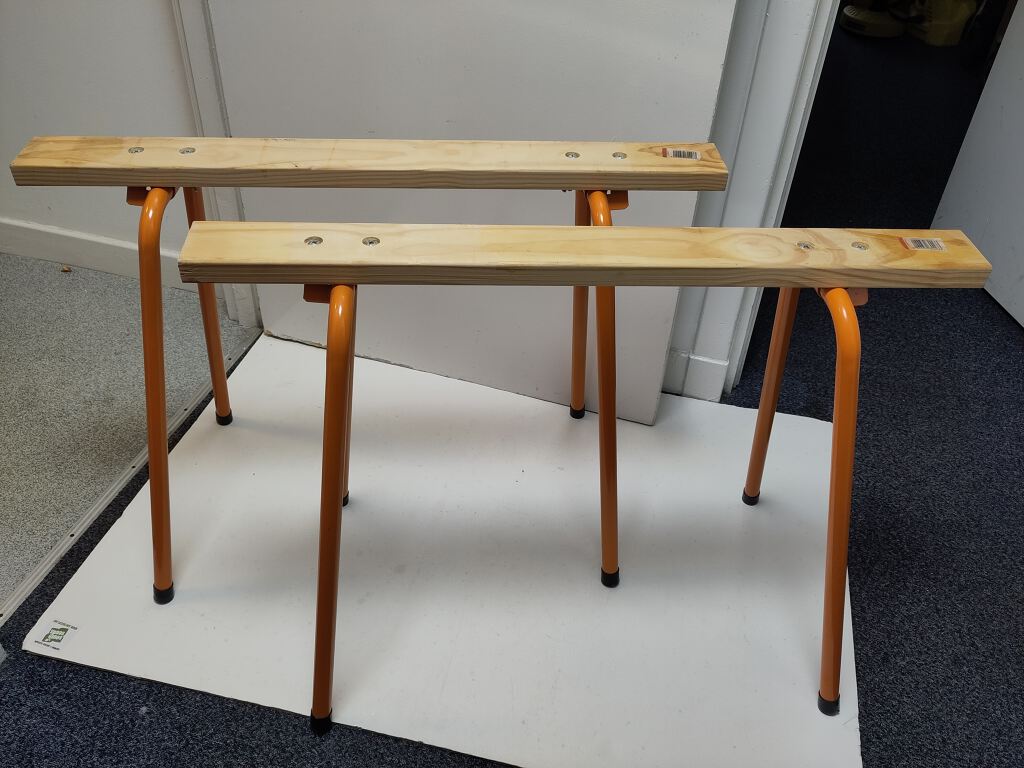 Folding saw horse (pair)