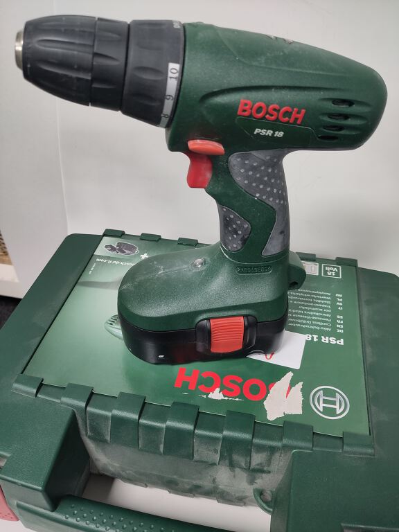 Cordless drill 18V (Bosch)