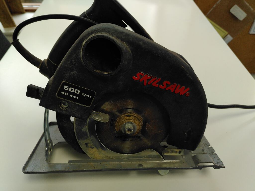 Circular saw (500W)