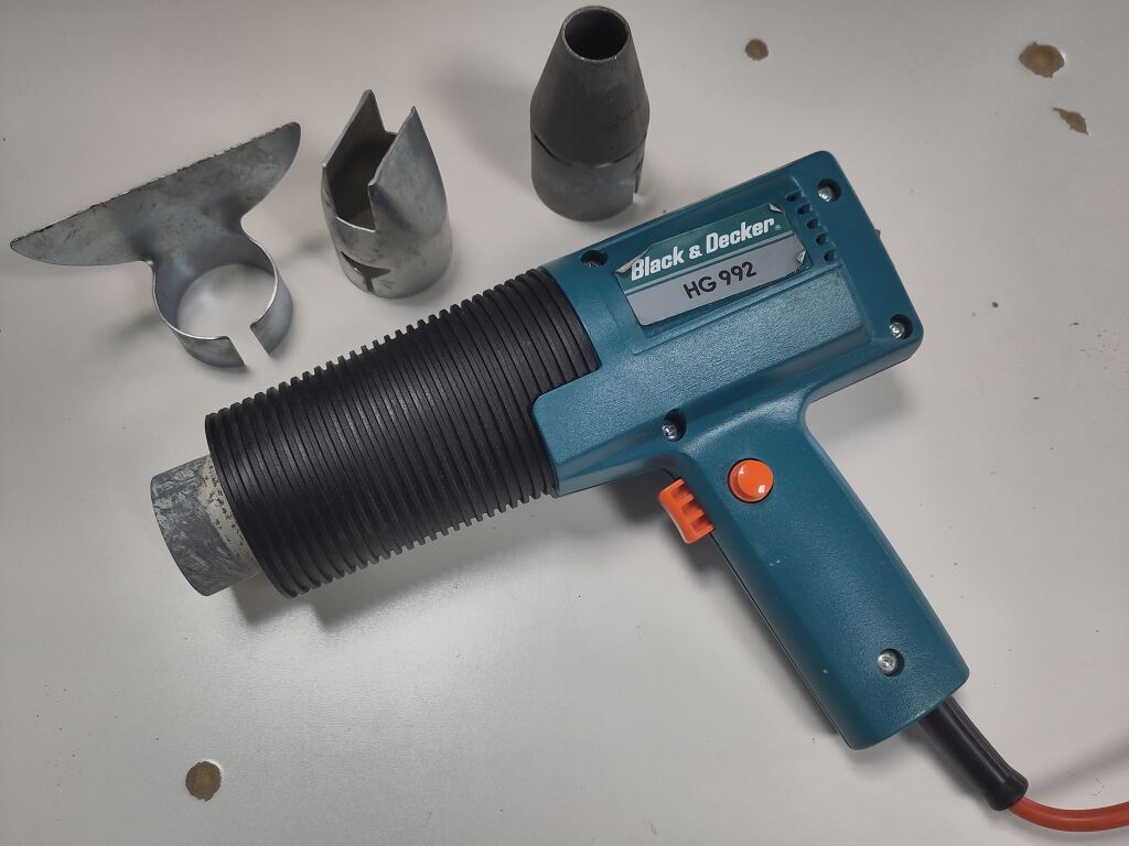 Heat gun 1200W (with accessories)