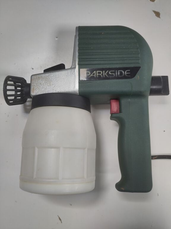 Paint spray gun