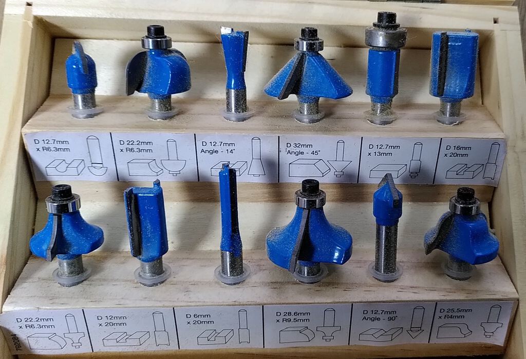 Router bits set