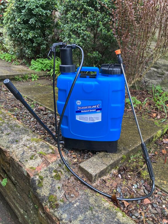 Backpack sprayer (C-318A)