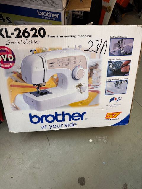 Sewing machine (no.3) (B-231A)