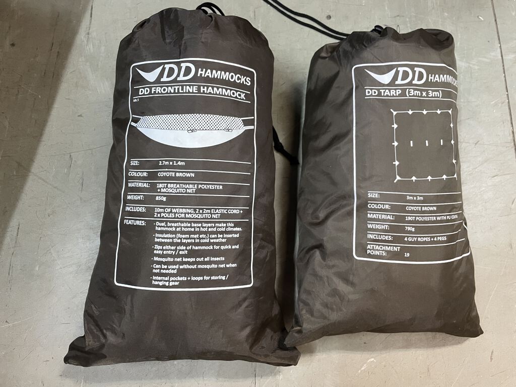 Hammock & tarp (B-440)