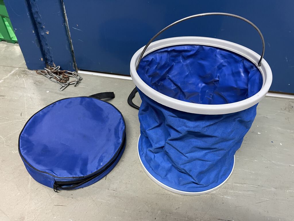 Camp water carrier (B-423)