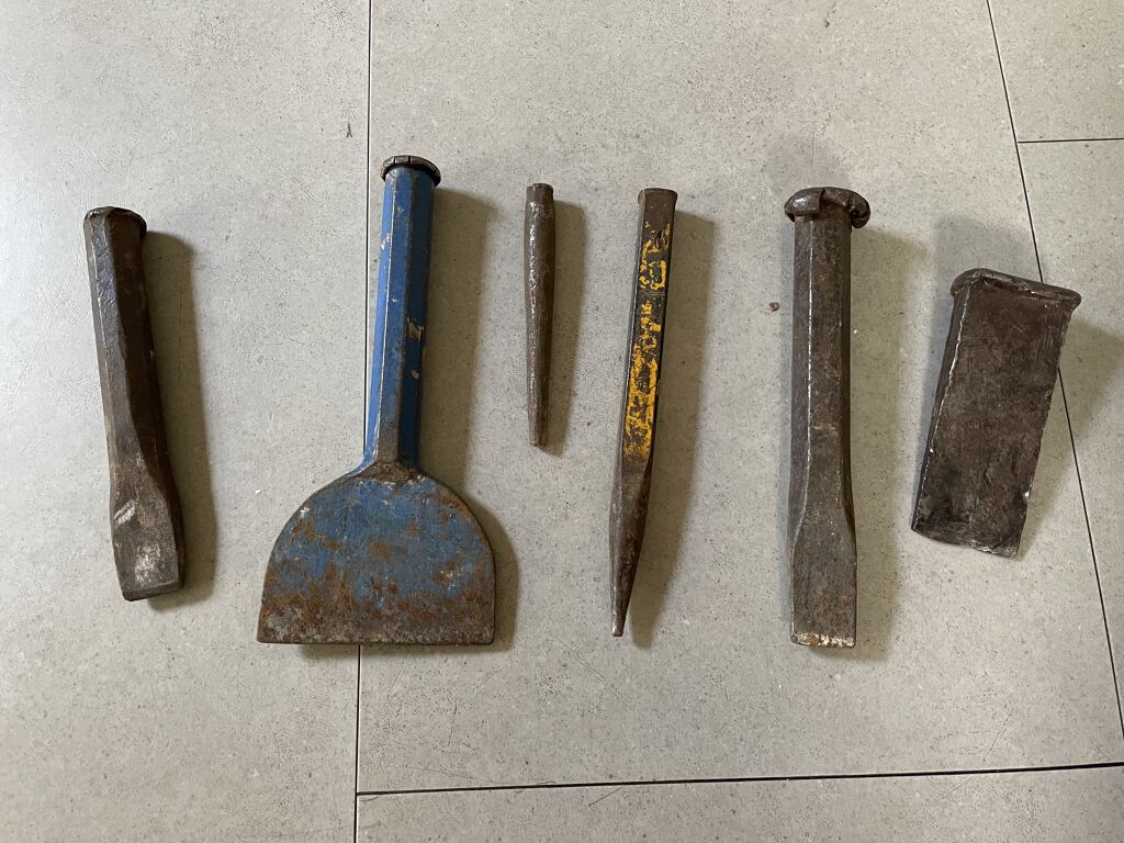 Bolster and cold chisel set (A-133A)