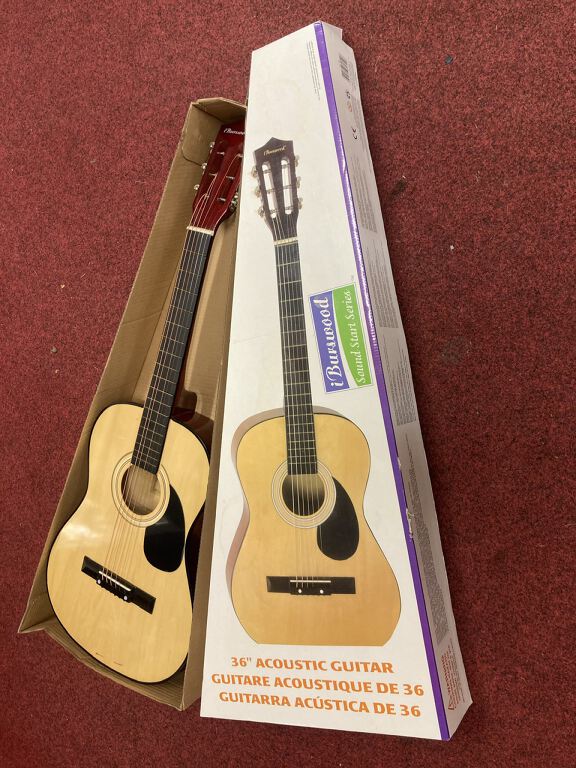 Acoustic Guitar (C-521)