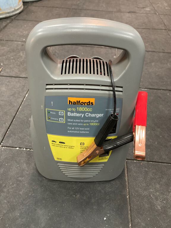 Battery charger (A-85)