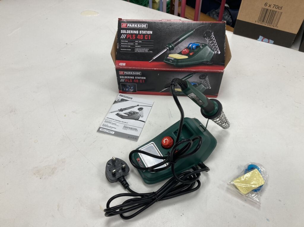 Soldering station (A-86)