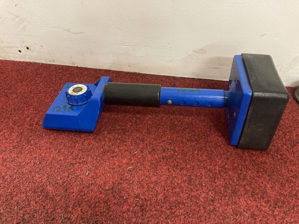 Carpet stretcher (A-129B)