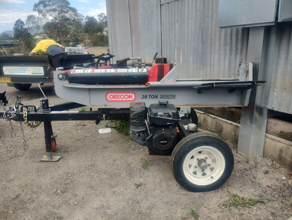 The Triangle Tool Library Log splitter Oregon