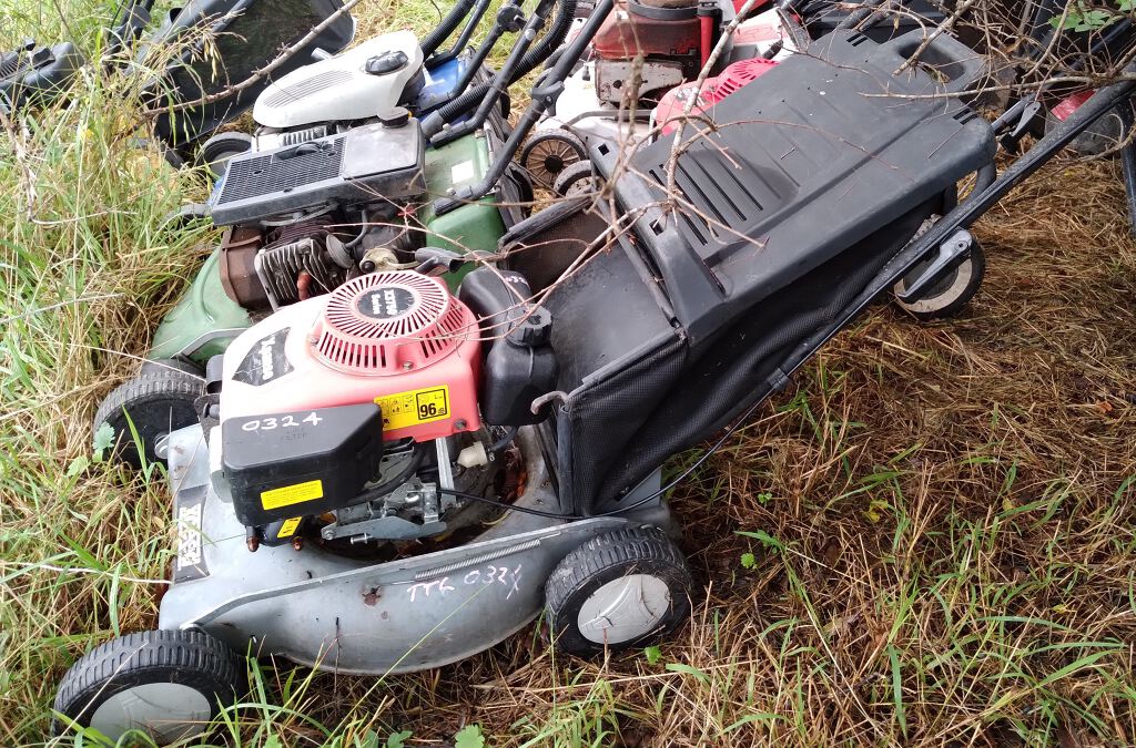 The Triangle Tool Library Lawn Mower Xceed X3750