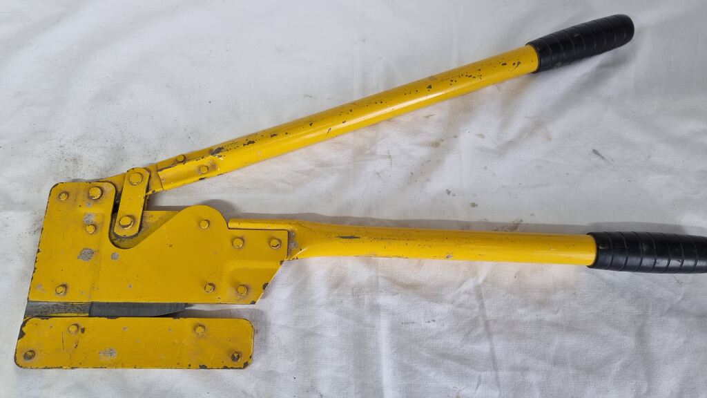 Launceston Tool Library GG Cement Sheet Cutter