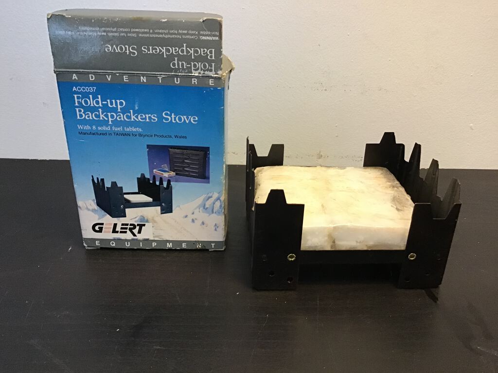 Fold - up Backpackers Stove